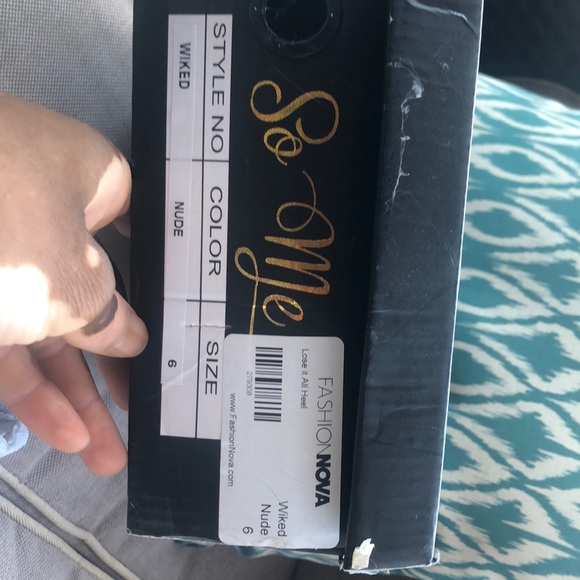 FASHIONNOVA - Picture 4 of 5